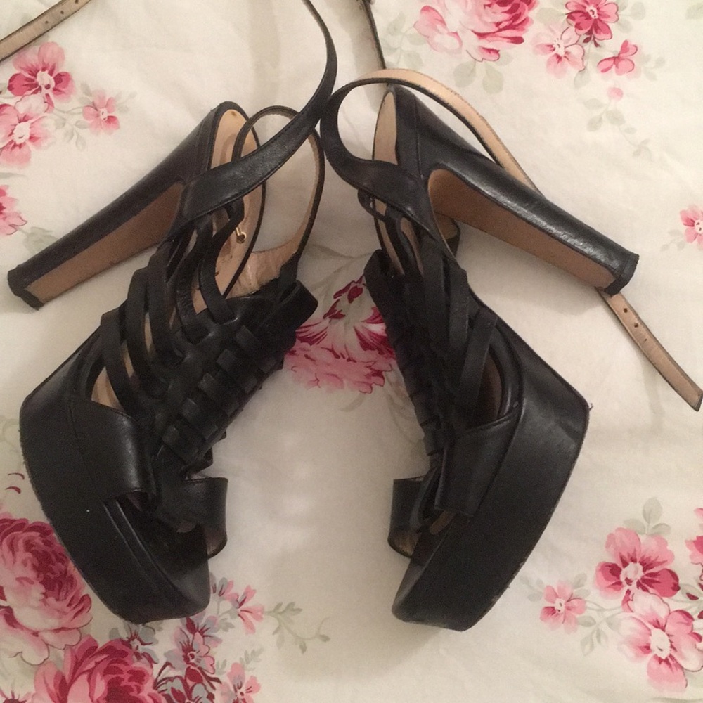 Carlo Pazolini Heeled Sandals. Black Leather.
